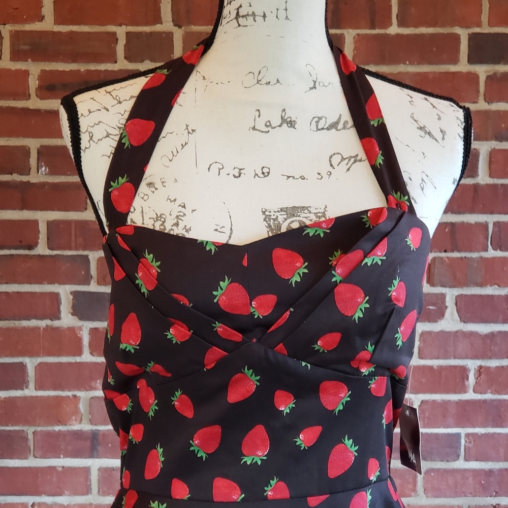 Retro style dress - Picture 5 of 8